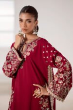 Elegant Ready-Made Two-Piece Ensemble - Image 3