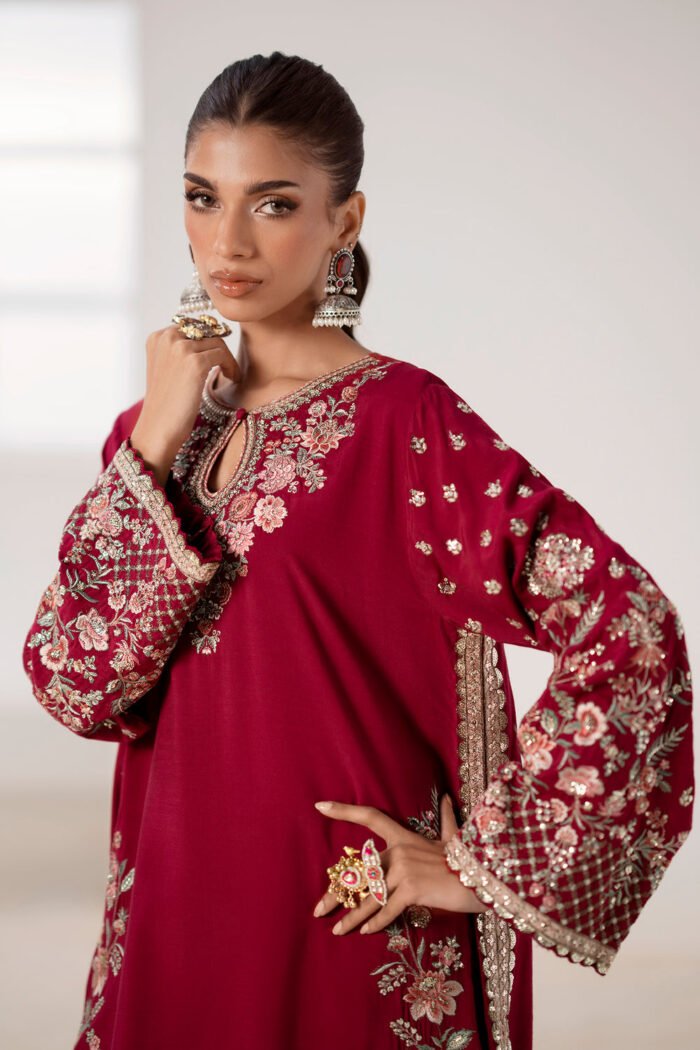 Elegant Ready-Made Two-Piece Ensemble - Image 3